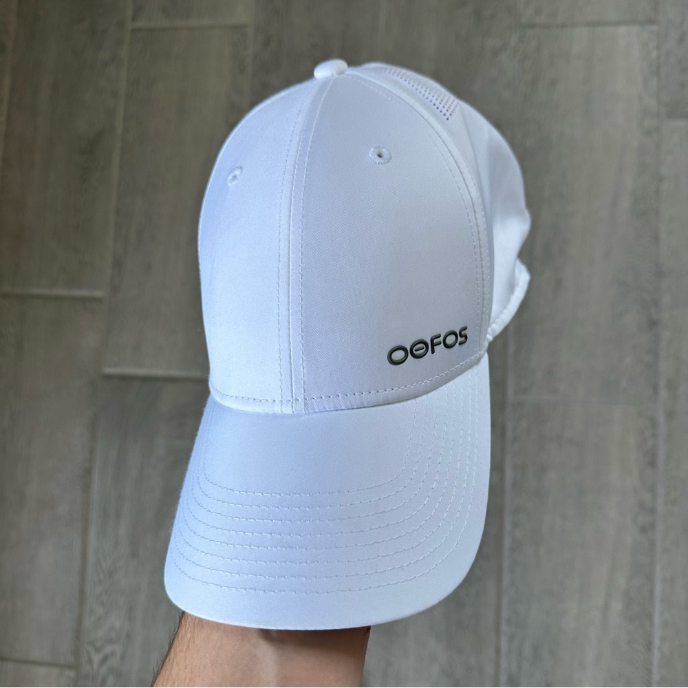 Oofos Women’s Adjustable Velcro Hat One Size